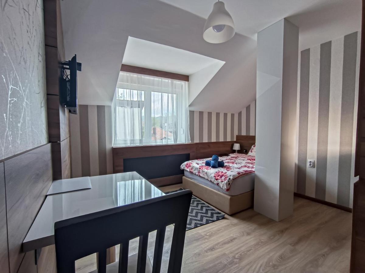 Studio Apartments Maksimovic Ni Extérieur photo