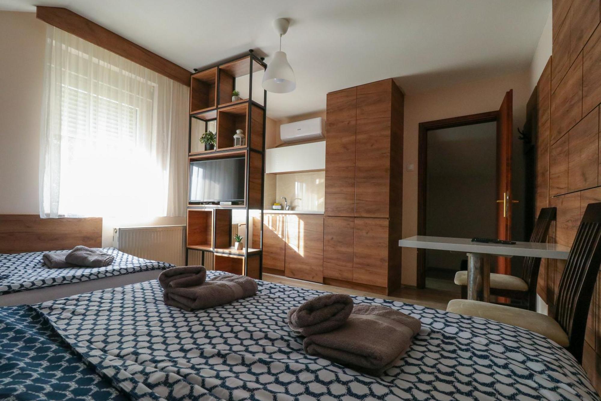 Studio Apartments Maksimovic Ni Extérieur photo